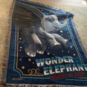 2019 DISNEY Dumbo wonder Elephant Tapestry blanket 48x60